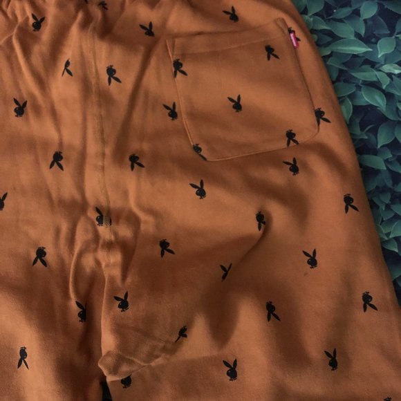 Supreme Playboy Prints Sweatpants - Picture 3 of 11